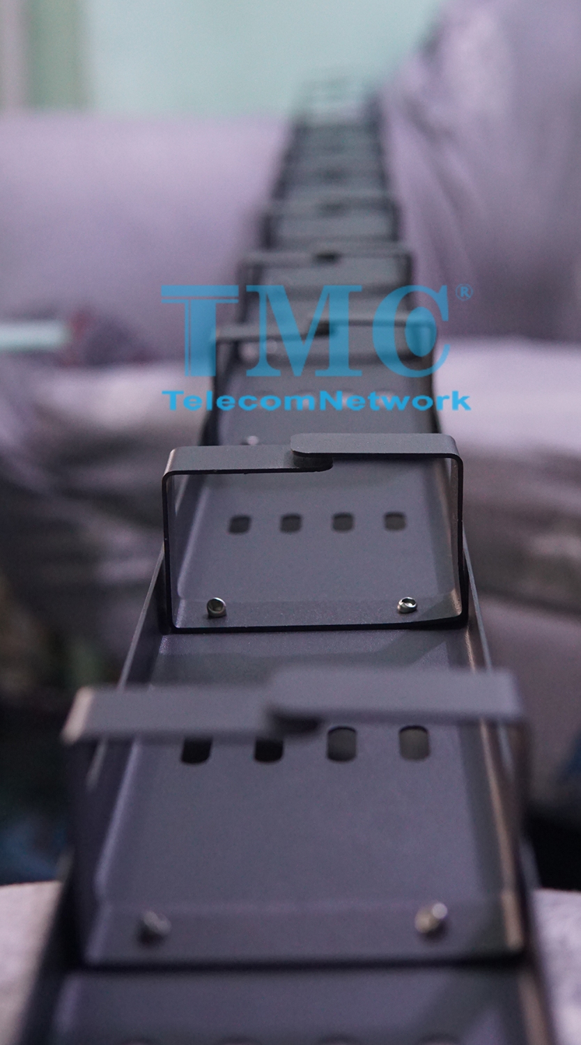 Thanh Quản Lý Cáp Dọc 42U